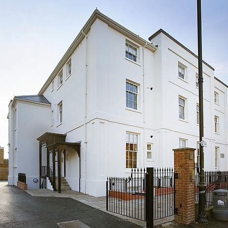 Pembroke House By Esa Southampton Exterior photo